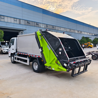 Camion à ordures compacteur Isuzu 4X2 5m³ à benne basculante, personnalisation pour le commerce extérieur