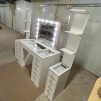 Coiffeuse de Luxe Moderne en Bois avec Plateau en Verre, Miroir Éclairé et Tiroirs de Rangement pour Chambres d'Hôtel