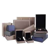 Boîte à bagues de luxe personnalisée en similicuir, boîte de rangement pour bijoux en cuir PU pour bracelet et collier de mariage, emballage organisateur