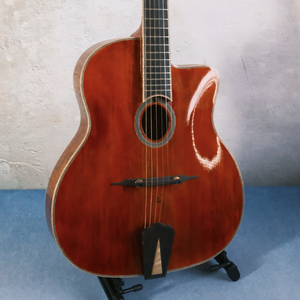 Guitarra Eléctrica Yunzhi de 17 Pulgadas Estilo Gypsy con Tapa Arqueada, Cuerpo Hueco de Arce Flameado Hecho a Mano, Diapasón de Ébano, Abeto Marrón H-H - Product Image 1