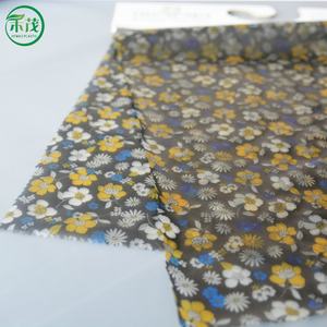 Rouleau de film TPU élastique imprimé floral, toucher doux personnalisé, thermoscellable pour la fabrication de sacs, de vêtements de pluie, de vestes et de trousses de maquillage - Product Image 5