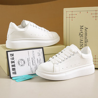 Nouvelles baskets décontractées unisexes pour étudiants, blanches, grandes tailles, tendance, style skate, rehaussantes, chaussures de mode