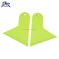 Vente en gros usine Raclette triangulaire en plastique en vinyle à motif quadrillé vert en matériau PP pour l'application de film de protection automobile et de film pour vitres