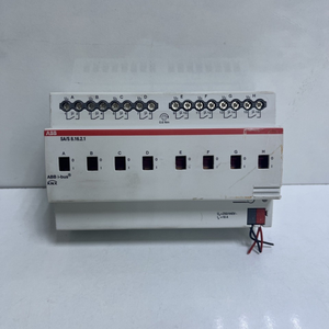 新品純正＆PLC SA/S 8.16.2.1 スイッチングアクチュエータ *予算に優しい* オートメーション製品 - Product Image 1