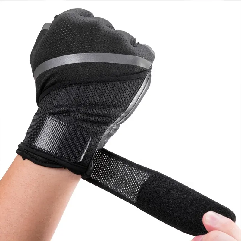 Customized Gym Hand Gloves Anti-Slip Breathable outdoor Sports Gloves Protective Body Building Half Finger Gloves For Men Women