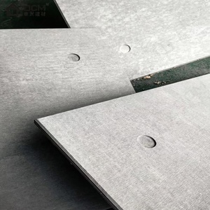 <span class=keywords><strong>Color</strong></span> a través de paneles de fachada de fibra de <span class=keywords><strong>cemento</strong></span>, cuerpo entero, hoja decorativa gris, característica de cepillo, textura de travertino, diseño arquitectónico - Product Image 4