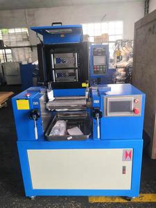 Mezcladora de Laboratorio de Dos Rodillos de Goma y Plástico de 6 Pulgadas con Certificación CE - Product Image 2