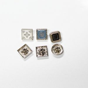 Waschbare Maßgefertigte <span class=keywords><strong>Jeans</strong></span>-Nieten mit Graviertem Logo Metallknöpfe Goldknöpfe und Druckknöpfe für Denim-Kleidung - Product Image 6