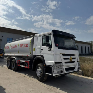 משאית מיכלית מים דיזל HOWO 6x4 בעלת ביצועים גבוהים, שנת 2024, נפח 20,000 ליטר, עם תקן CE ותקן פליטות יורו 5 - Product Image 1