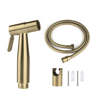 Ensemble de douchette pour toilettes en acier inoxydable 304 noir brossé or avec noyau de valve en plastique et buse multifonction pour le nettoyage du corps