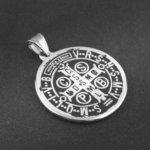 Collar con Colgante de San Benito, Venta Caliente de Mecrt, Collar Religioso de Acero Inoxidable para Hombre y Mujer, Joyería con Colgante - Product Image 2