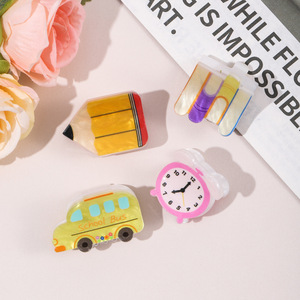 ODM/OEM Nuevo Clip Creativo para el Cabello con Diseño de Autobús Escolar y Lápiz de Cristal para la Temporada de Regreso a Clases para Mujer - Product Image 2