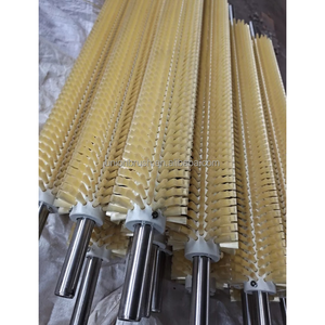 Brosse à <span class=keywords><strong>peinture</strong></span> en nylon de qualité industrielle Sx pour le nettoyage des cheminées et des conduites d'air, longueur des poils de 4 pouces, noire - Product Image 1