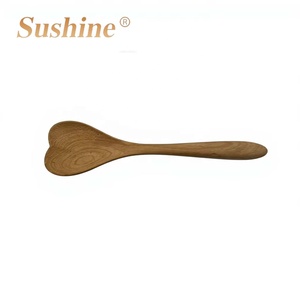 Cucchiaio a Forma di Cuore in Legno di Faggio Ecologico per Zuppa Utensile da <span class=keywords><strong>Cucina</strong></span> Regalo per <span class=keywords><strong>la</strong></span> Festa della Mamma - Product Image 5