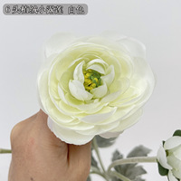 Produk baru diskon besar 6 kepala bunga Ranunculus sutra batang berbondong cahaya buatan mawar ungu