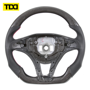 Volant sport TDD Upgrade en carbone pour Mercedes-Benz Classe E W213, en fibre de carbone et cuir forgé - Product Image 2