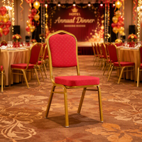 Chaises de banquet empilables rembourrées pour hôtel, mariage, événement, salle à manger, siège rembourré en tissu rouge, cadre doré, chaises de banquet empilables