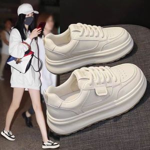 Chaussures à <span class=keywords><strong>semelle</strong></span> épaisse résistantes, chaussures en filet pour femmes, vente en gros possible, chaussures de sport respirantes pour étudiants, chaussures de loisirs pour toutes les saisons - Product Image 3