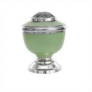 Urnes à feuilles d'argent gravées Urnes moyennes pour cendres humaines Urnes féminines adultes pour maman/soeur/femmes Urnes vertes et argentées - Product Image 1