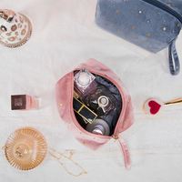 Pochette de maquillage et trousse de toilette de luxe personnalisées avec logo, fermeture éclair en velours miniature, pour les voyages