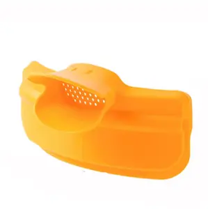 Silicone Anti-spill Duckbill Drain Pans Leak-proof Pot with Round Mouth Edge Liquid Deflector Funnel Soup Kitchen Gadgets