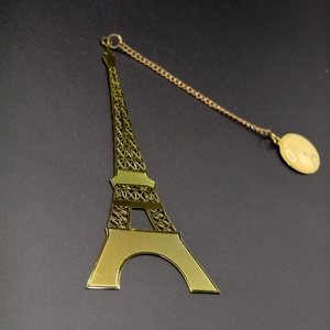 Marcapáginas de latón OEM con diseño de la Torre Eiffel y colgante, regalo de recuerdo de <span class=keywords><strong>feria</strong></span> <span class=keywords><strong>del</strong></span> <span class=keywords><strong>libro</strong></span> y viajes, servicio de grabado personalizado, venta al por mayor. - Product Image 1