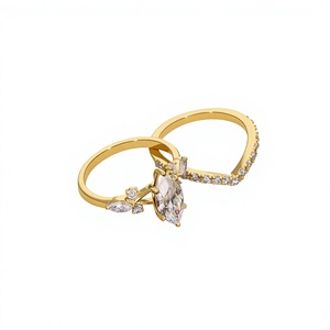 Anillo de Compromiso de Lujo con Diamante Cultivado en Laboratorio de 1.34 CT TDW, Corte Marquesa, Engaste de Garras, Oro Amarillo de 14K, con Diamante Principal de 1.00 CT - Product Image 4