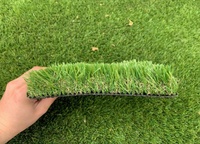 Kunstrasen-Teppich 10mm Weicher Landschaftsrasen für Sport & Garten Fitnessstudio-Nutzung mit PE & PP Material