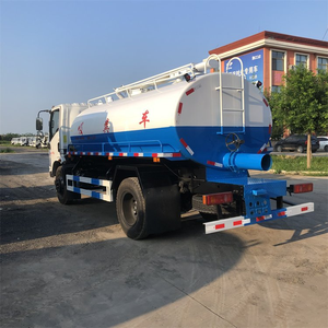 Il camion di aspirazione del serbatoio settico con una capacità di 5 metri cubici per il trasporto delle <span class=keywords><strong>feci</strong></span> e delle acque reflue ha una grande capacità di carico - Product Image 3