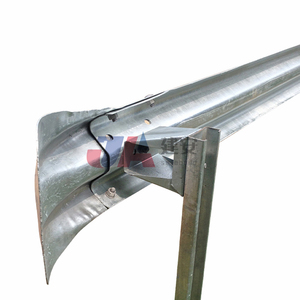 Chất lượng cao <span class=keywords><strong>Q235</strong></span> q355 hộ Lan Tôn sóng nhúng nóng mạ kẽm đường cao tốc rào cản sóng hình chùm bảo vệ đường ray - Product Image 1