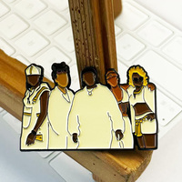 Broches personnalisées en émail dur de forme carrée pour fans de K-Pop, badges métalliques de stars coréennes