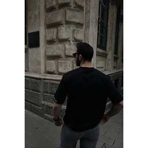 เสื้อยืดสีดำผ้าฝ้ายออร์แกนิค 100% แบบพื้นฐาน พิมพ์ลายด้วยเทคนิคสกรีนซิลค์ รุ่น 'เสื้อยืดพิมพ์ลาย' - Product Image 1