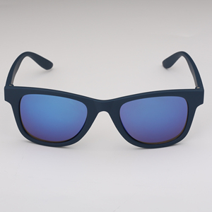 Nueva tendencia OEM Hombres Gafas de sol UV400 Protección Lente Pantone Color disponible - Product Image 2