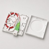 Boîtier terminal fibre optique FTTH 1 cœur SC APC, boîtier mural blanc avec pigtail rouge G657A2 pour réseau 5G