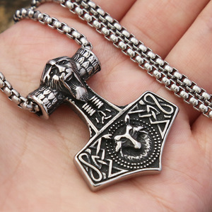 Yunnique – collier avec pendentif marteau de Thor Viking en acier inoxydable pour hommes, amulette nordique, bijoux cadeau, chaîne de 60cm, couleur acier - Product Image 4