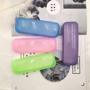 Prix de gros usine <span class=keywords><strong>HW</strong></span> Hy95F – Étui à lunettes optiques rigide en plastique transparent, tendance, couleur unie, forme rectangulaire - Product Image 2