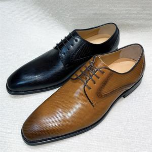Nouveau design 38-47 chaussures Oxford de grande taille, sur mesure et en gros. Chaussures décontractées formelles en cuir véritable pour hommes. - Product Image 1