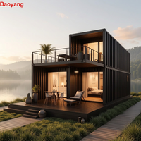 Maison conteneur de luxe à 2 étages, villa modulaire préfabriquée en bord de lac, cabane de glamping avec terrasse et porte vitrée
