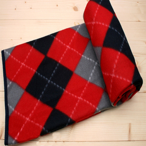 100% Polyester Print Polar Fleece Washable Roll-up Lightweight Portable Travel <strong>Blanket</strong> 150x120cm <strong>Red</strong> for Camping <strong>Throw</strong> <strong>Blanket</strong> - Product Image 3