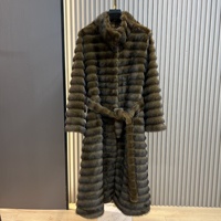 Manteau en fourrure imitation cuir pour femmes en hiver, nouveau style, vintage et luxe de milieu de gamme, long et mi-long, épais et chaud, tendance
