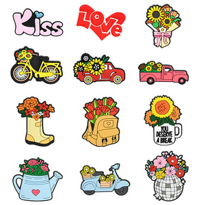 Breloques 3-5 cm, Bouquet Saint-Valentin, Ornement pour <span class=keywords><strong>sac</strong></span> <span class=keywords><strong>de</strong></span> plage en EVA, Boucle décorative, <span class=keywords><strong>Accessoire</strong></span> <span class=keywords><strong>de</strong></span> <span class=keywords><strong>sac</strong></span> perforé détachable et tendance pour DIY - Product Image 5