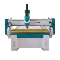 Routeur CNC Shandong Chenmai 1325 pour la gravure sur bois, machine de découpe pour cadres de fenêtres et meubles en bois massif