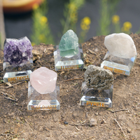 Vente en gros de support de pierres précieuses pyrite géode améthyste sculptée pour décoration de bureau