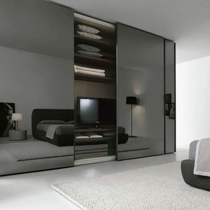 Moderner Schlafzimmer möbel Spiegel Holz begehbarer Kleider schrank für Kleidung maßge schneiderte Schiebe schränke mit Schiebetüren
