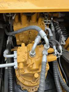 Excavatrice sur chenilles SANY SY215C d'<span class=keywords><strong>occasion</strong></span>, excavatrice hydraulique d'<span class=keywords><strong>occasion</strong></span> de Chine à vendre - Product Image 4