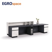 Bureau de réception de luxe EGROspace au design moderne, comptoirs en bois élégants, mobilier de bureau, table de hall d'entrée