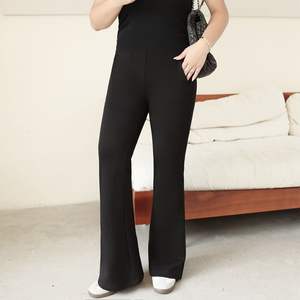 Pantalones Runqi Flare N8777 Talla Grande para Mujer, Cintura Alta, Negro Gris, Otoño Invierno, Grosor Medio, Elásticos, Adulto - Product Image 1