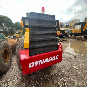 Dynapac CA251D d'occasion, 10 tonnes, fournisseur professionnel, haute stabilité, performances avec moteur, pompe à engrenages, roulement - Product Image 1