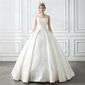 Ophelisa quây phong cách Tòa Án Hoàng Gia bóng váy cưới Satin Thêu vạt áo váy hoa ren pha lê - Product Image 1