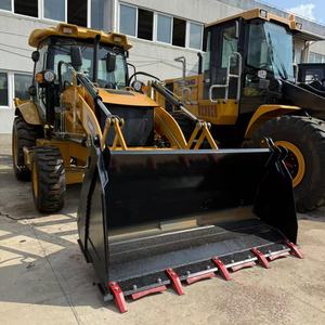 Chargeuse sur pneus CAT 420F neuve à 100% en vente - Product Image 2